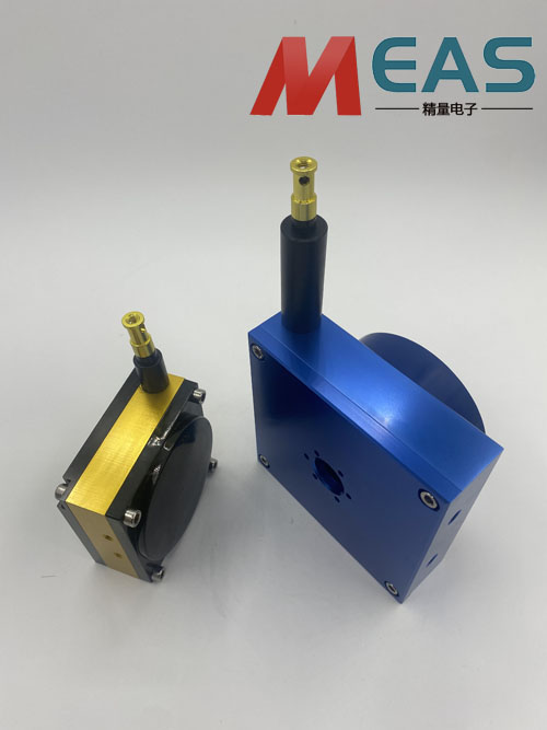 數字式拉線位移傳感器提供了精確的位移測量數據